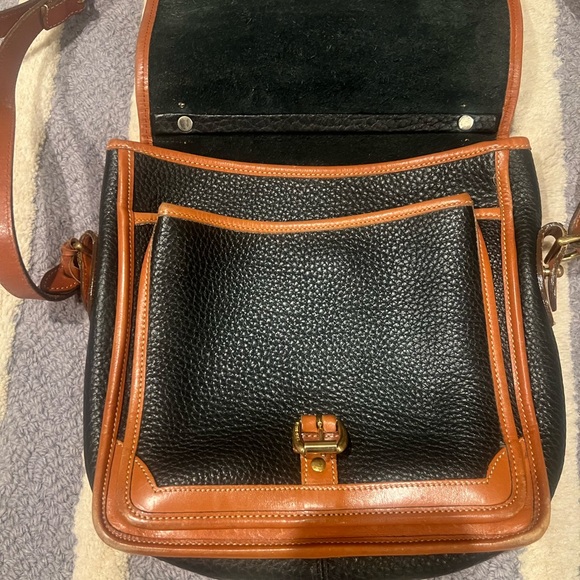 Dooney and Bourke vintage crossbody bag - Picture 2 of 4